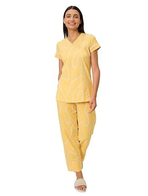Sweet Dreams Women Printed Pyjama Set